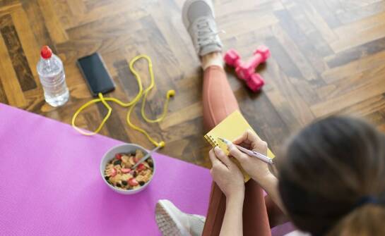 Jak planować posiłki, aby osiągnąć płaski brzuch?