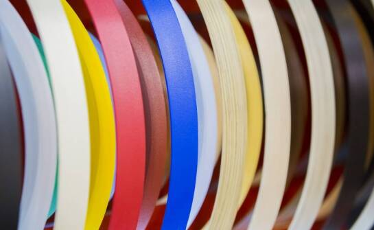 Jak taśmy winylowe mogą zwiększyć efektywność procesów logistycznych?