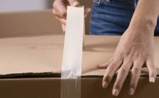 Zastosowanie taśmy z nadrukiem w ochronie delikatnych przedmiotów