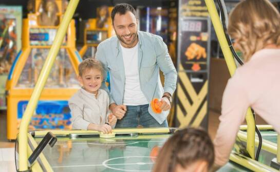 Jakie korzyści zdrowotne niesie ze sobą gra w snookball na świeżym powietrzu?