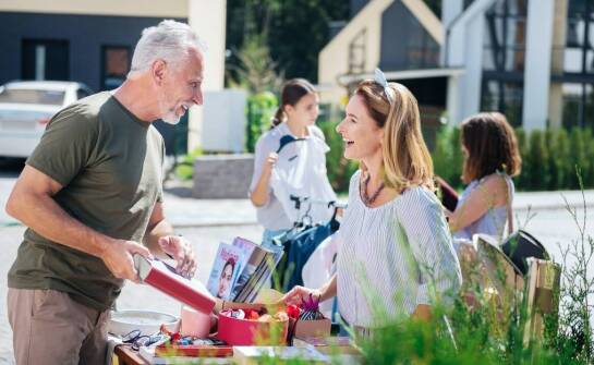 Organizacja spotkań i pikników: Jak przedszkole buduje społeczność rodziców i dzieci?