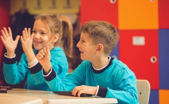 Jak interaktywne metody nauczania wzbogacają kursy języka angielskiego w Katowicach?