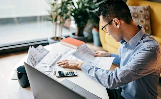 Deklaracje ZUS: jak zapewnić terminowość i zgodność z przepisami?