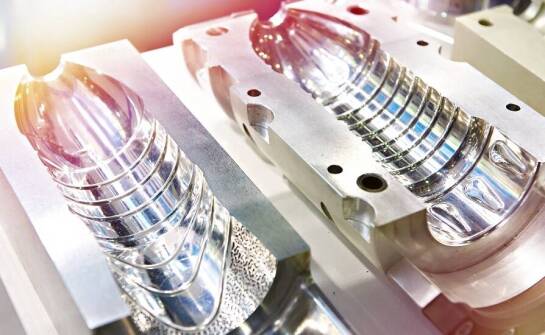 Zastosowanie form rozdmuchowych w produkcji opakowań spożywczych: Co warto wiedzieć?