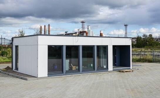 Estetyka i design nowoczesnych biur z płyty warstwowej