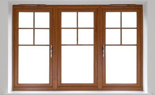 Jak dobór kolorystyki dekoru okna wpływa na wnętrze?