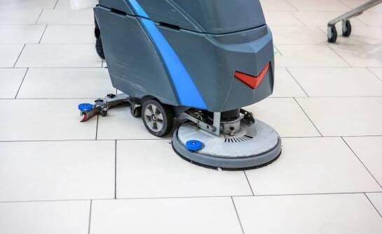 Jakie kryteria powinien spełniać nowoczesny sprzęt do sprzątania?