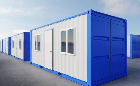 Zalety wynajmu kontenera sanitarnego dla organizatorów wydarzeń