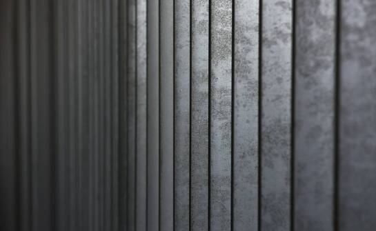 Jakie są najnowsze trendy w projektowaniu tanich garaży na motocykl?