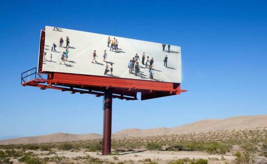 Folia magnetyczna w reklamie outdoorowej – jak zwiększyć skuteczność przekazu?