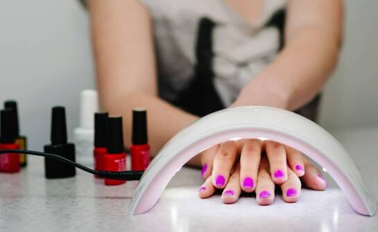 Szkolenie manicure hybrydowego - kluczowe umiejętności do zdobycia w Warszawie