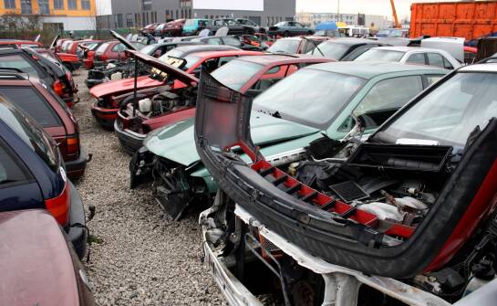 Dlaczego skup samochodów powypadkowych w Łodzi zyskuje na popularności?