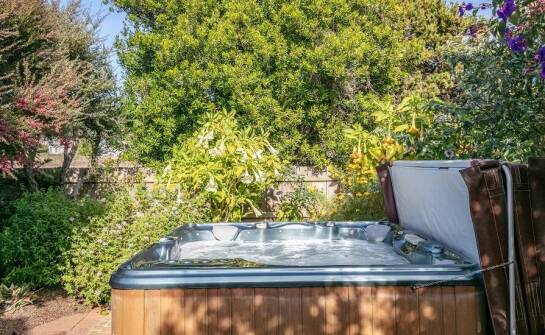 Wpływ systemu redukcji szumów na komfort korzystania ze spa ogrodowego