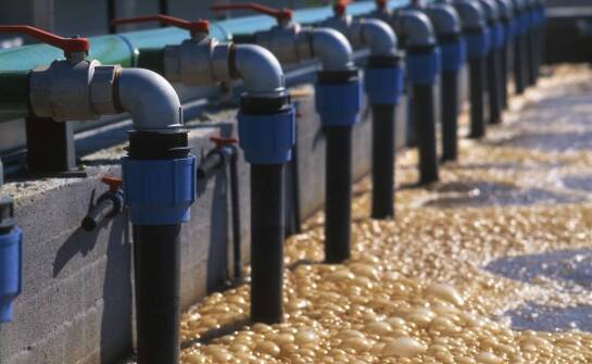 Jak regulacja pH wpływa na procesy oczyszczania ścieków przemysłowych?