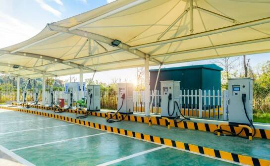 Trendy rynkowe: przyszłość systemów samoobsługowych w branży paliwowej