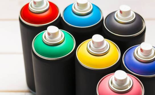 Innowacyjne metody aplikacji grafiki na opakowaniach dezodorantów