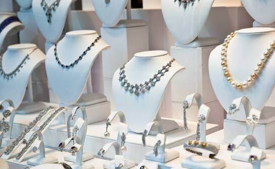 Zamiennik perfum Versace: trwałość i intensywność na każdą okazję