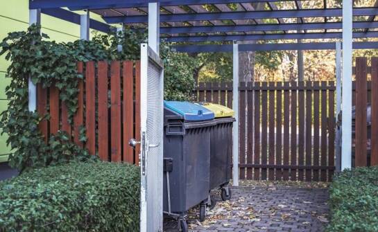 Jak dbać o wiatę śmietnikową, aby służyła przez lata?