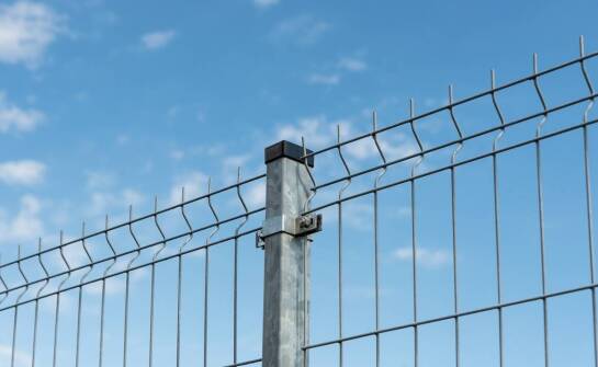 Was sind die wichtigsten Merkmale von Doppelstabmatten Zäune mit Montage?