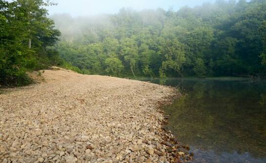 Zabezpieczanie brzegów zbiorników wodnych: najlepsze praktyki