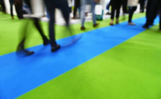 Jak najazdy kablowe wpływają na organizację wydarzeń masowych?