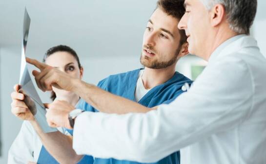 Jak lekarze konfrontują się z fenomenem życia po śmierci?