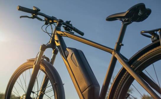 Zalety wyboru rowerów miejskich wyposażonych w opony z wkładką antyprzebiciową