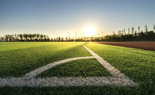 Aeratory: jak wspomagają wzrost trawy na terenach sportowych