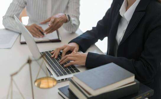 Rola wsparcia formalno-prawnego w pozasądowych procedurach windykacyjnych