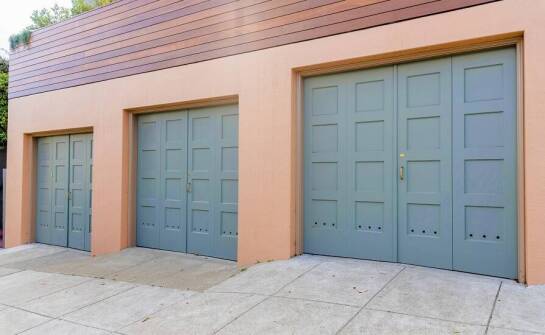 Zastosowanie bram garażowych w różnych typach budownictwa