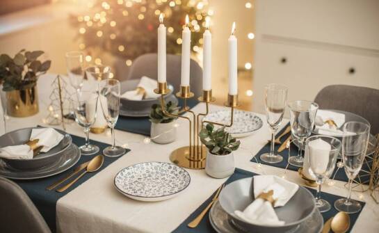 Jakie są najlepsze sposoby na serwowanie tapenady z zielonych oliwek podczas uroczystości?