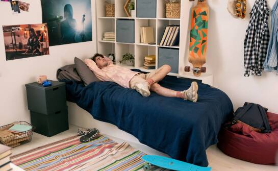 Wie wählt man die idealen Maßmöbel für ein Jugendzimmer aus?