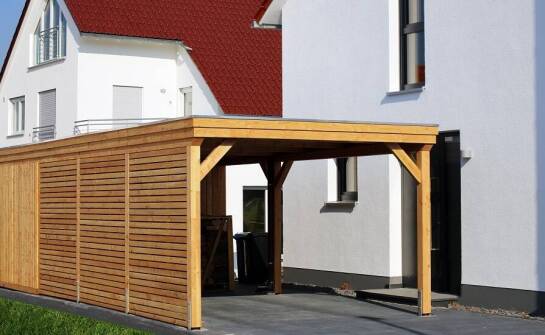 Porównanie kosztów: wiata garażowa z montażem a inne typy osłon dla pojazdów