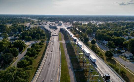 Jak przebiega trasa i gdzie znajdują się najważniejsze zjazdy na autostradzie wolności?