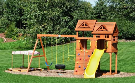 Atestowane wyposażenie placów zabaw – co warto wiedzieć?