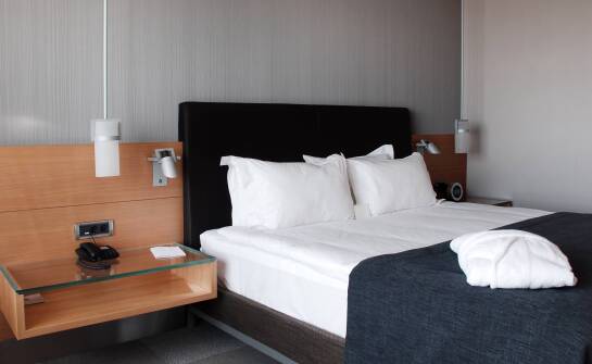 Der Einfluss der Detailgenauigkeit auf die Qualität von Hotelmöbel nach Maß