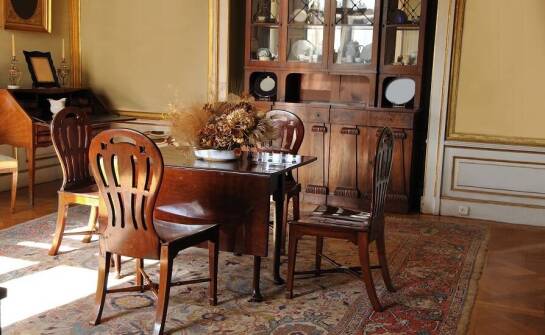 Meble Empire w kontekście historycznych wnętrz