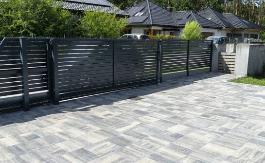 Jakie opcje personalizacji oferują nowoczesne systemy ogrodzeniowe?