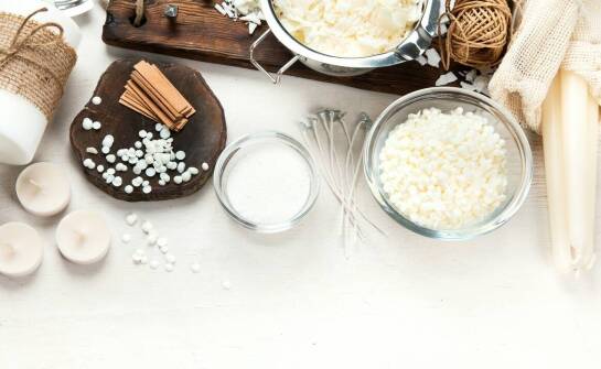 Kluczowe aspekty przy wyborze surowców do produkcji luksusowych perfum