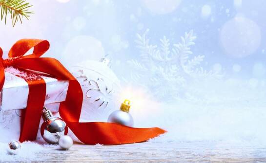 Rola wstążki świątecznej w tworzeniu eleganckich zaproszeń