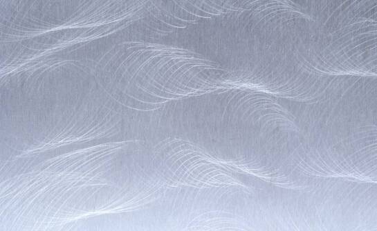 Personalizacja kieszeni z plexi – możliwości grawerowania laserowego