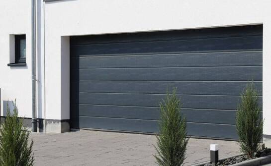 Wybór odpowiednich materiałów do produkcji bram segmentowych