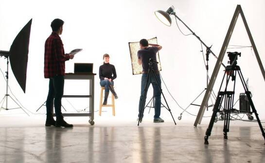 Wybór odpowiedniego statywu oświetleniowego do różnych warunków pogodowych