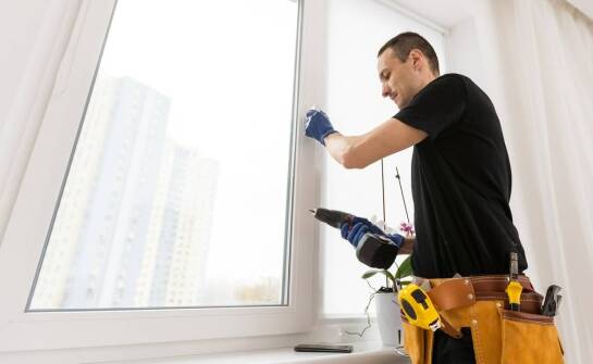 Montaż okien a ochrona przed hałasem – co warto wiedzieć?