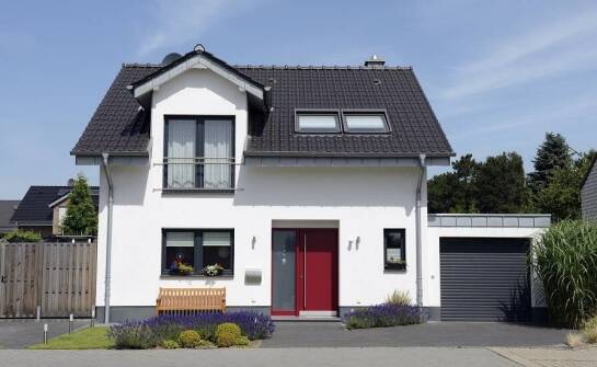 Znaczenie opinii klientów przy wyborze domu na sprzedaż niedaleko Torunia