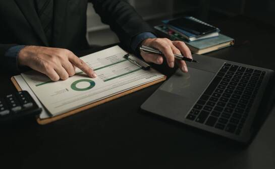 Znaczenie analizy prawnej w planowaniu restrukturyzacji firmy