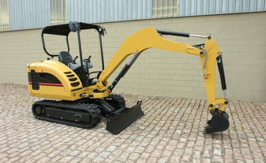 Rola danych technicznych w wyborze odpowiedniej koparki - przypadek Yanmar SV