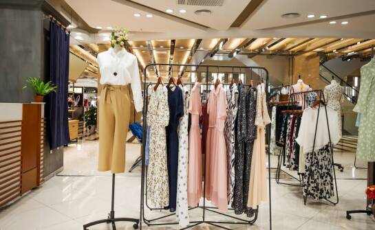 Dlaczego warto inwestować w morgan bluzki podczas wyprzedaży?