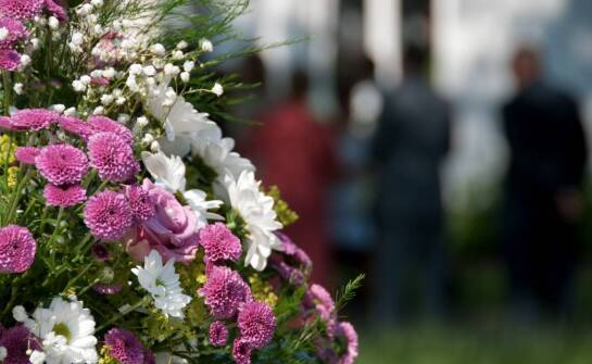 Wybór odpowiednich wiązanek pogrzebowych dla różnych ceremonii