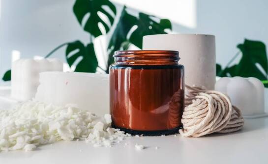 Świeca sojowa zapachowa – idealny wybór dla miłośników intensywnych aromatów